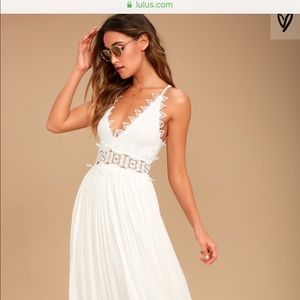 Lulus white wedding dress